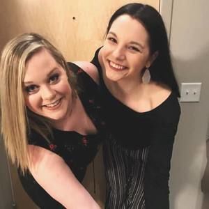 Meet your Posher, Mia